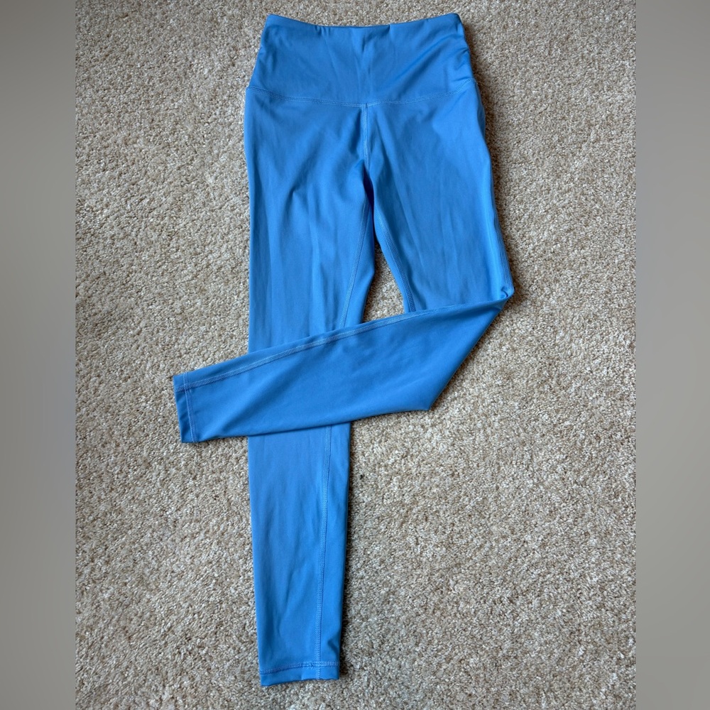 Amazon Essentials Light Blue High-Waist Performance Leggings